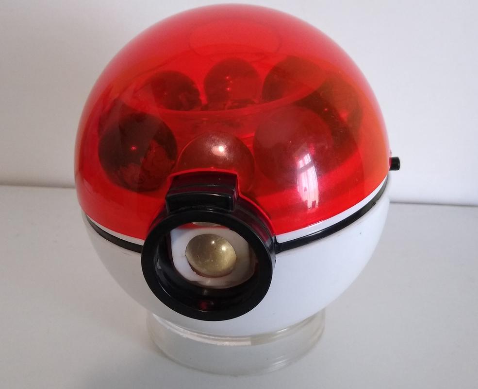 Poké Ball Collector Marble Shooter (Toy Biz)