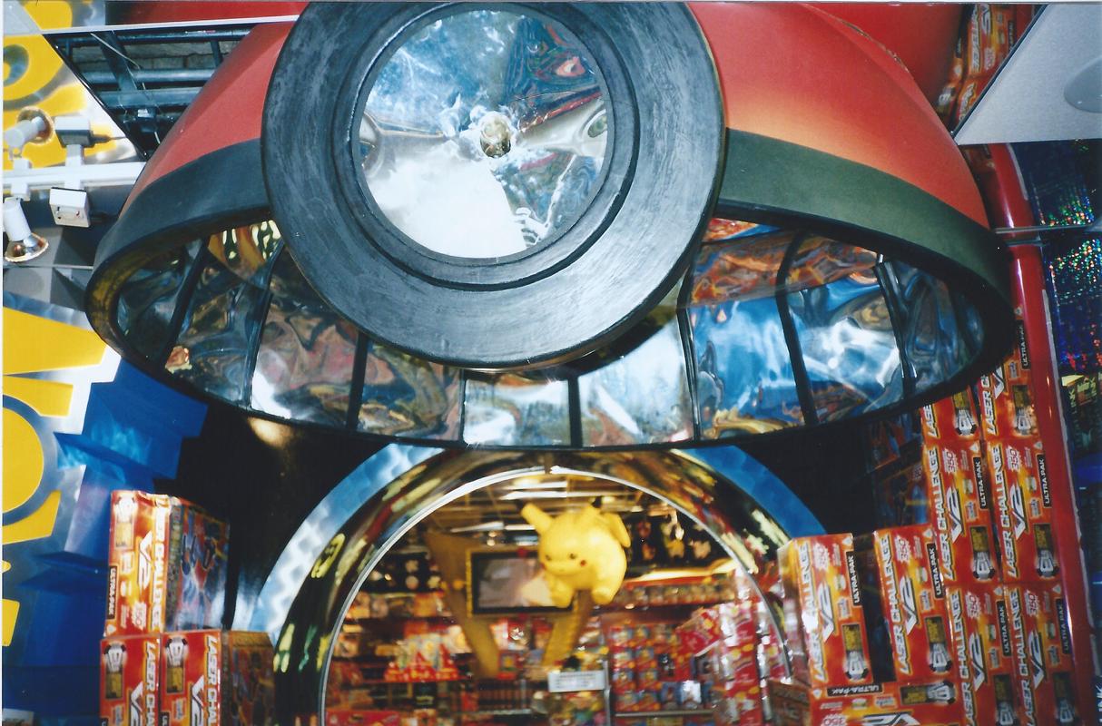 Another photo of the "Pokémon-o-rama" display at FAO Schwarz from around November/December 2000
